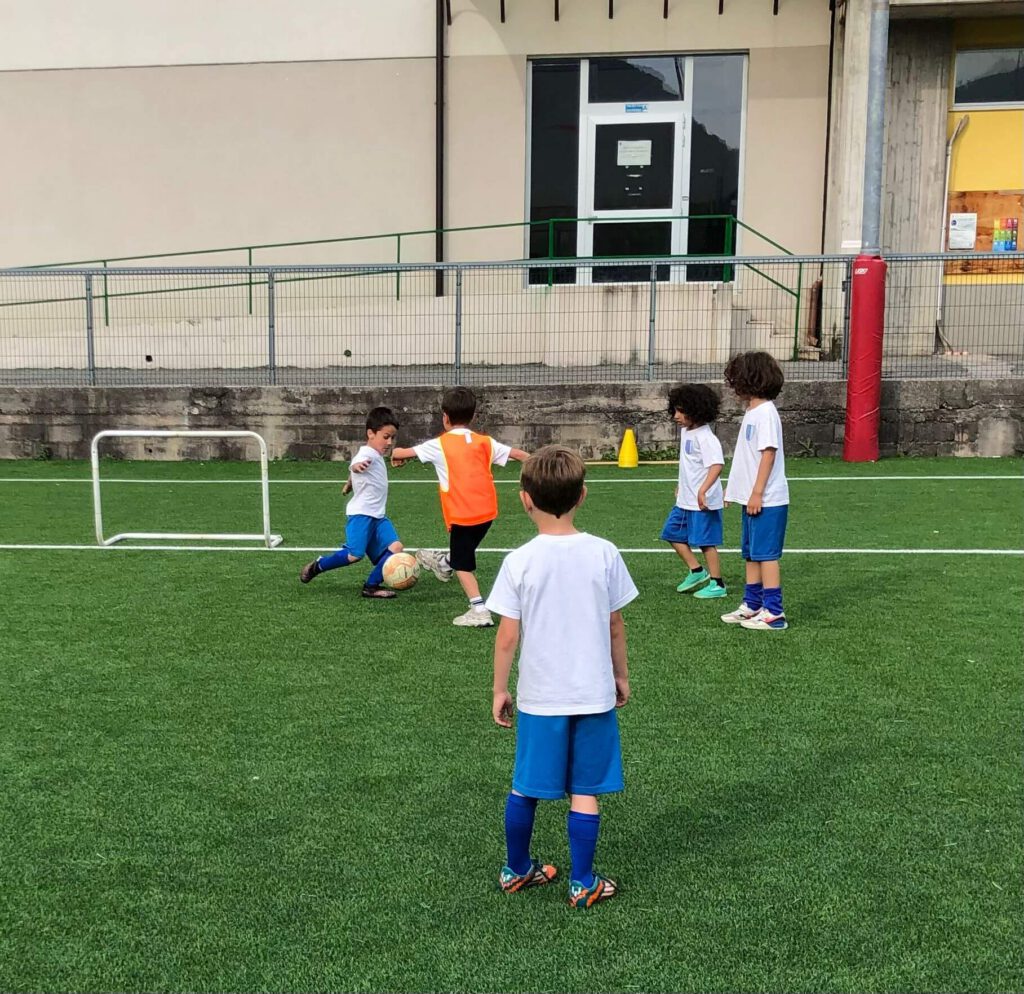 Polisportiva Comunale Caino, settore calcio primi calci
